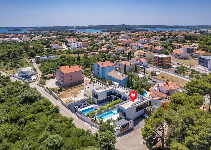 Pet Friendly In With Sauna Медулин